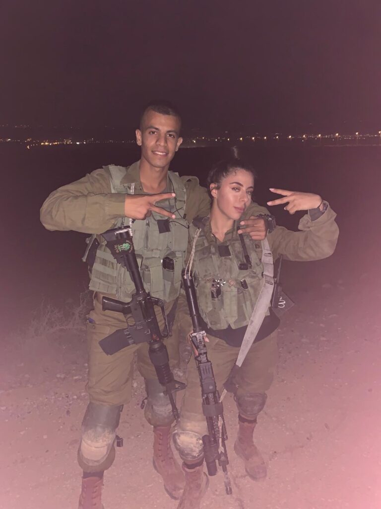 Vee and tracker